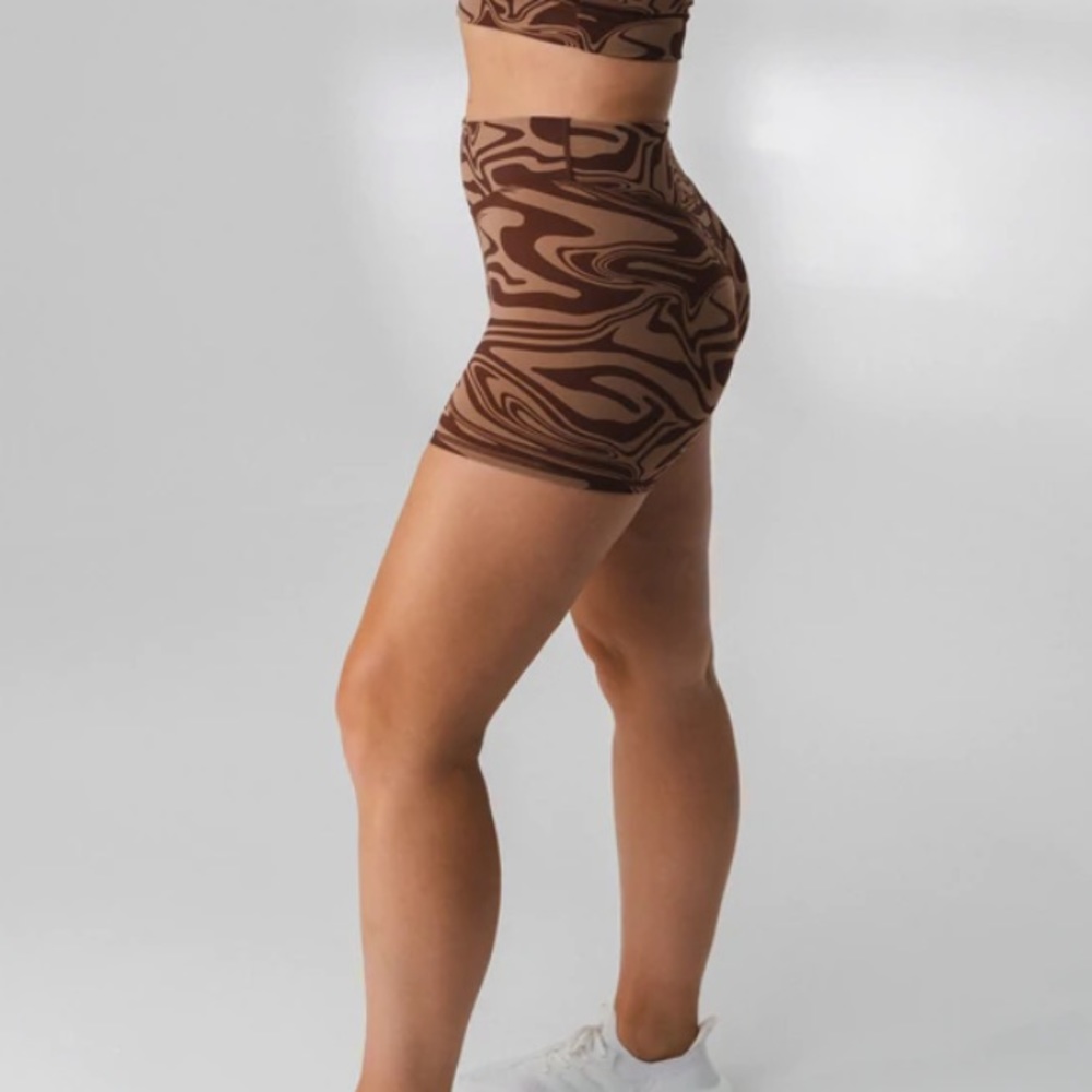 Balance athletica storm short- desert